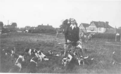 Horsted Keynes: Another view of the Beagles looking down the green.